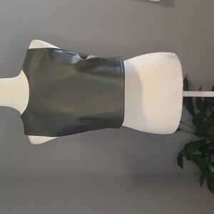 Kirious Vegan Leather Cropped Olive Green Back Zippered Vest - Size L